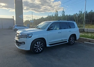 Toyota Land Cruiser 200