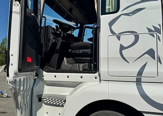 Sitrak C7H 4×2 ZZ4186V391HE