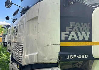 FAW J6 8×4 CA3310P66K24T4E5