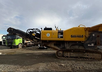 KOMATSU BR380JG