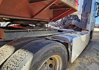 Foton Auman EST A H5 4×2 BJ4189SLFKA