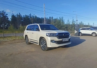 Toyota Land Cruiser 200