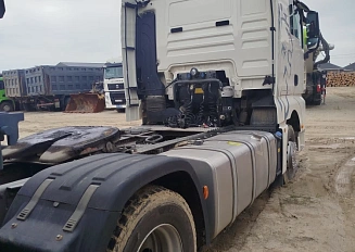 Sitrak C7H 4×2 ZZ4186V361HE