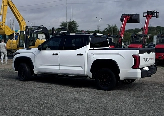 Toyota Tundra 4*4