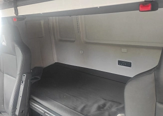 Sitrak C7H 4×2 ZZ4186V361HE