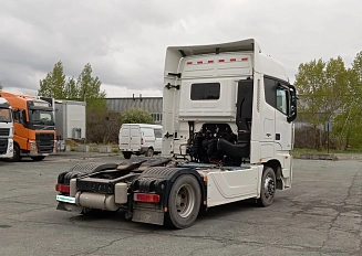 Foton Auman EST A H5 4×2 BJ4189SLFKA