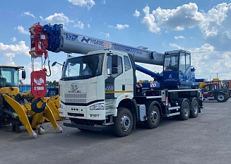 Галичанин КС-55729-7В на шасси FAW 3310