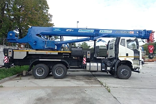 Клинцы КС-55713-9К-4В на шасси FAW 3250