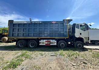 FAW J6 8×4 CA3310P66K24T4E5