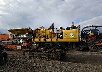 KOMATSU BR380JG