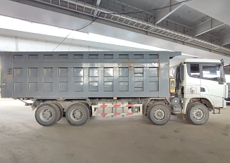 Shacman (Shaanxi) 8×4 SX331863366