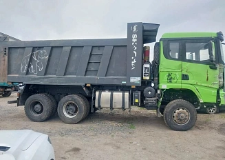 Shacman SX32586T385