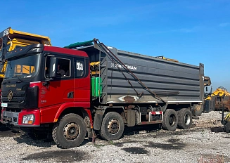 Shacman (Shaanxi) 8×4 SX33186T366C