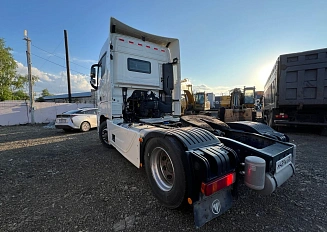 Foton Auman EST A H5 4×2 BJ4189SLFKA